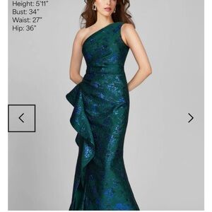 Teri Jon Blue/Green One Shoulder Sleeveless Gown (size 12 altered to a size10)